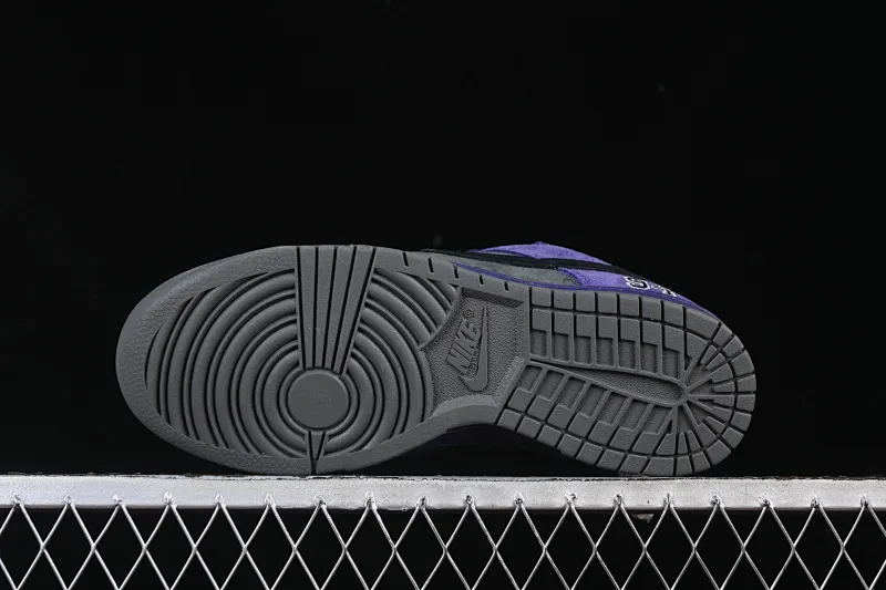 All Categories Nk SB Dunk Series Nk SB Dunk Low Low-top sneakers Supreme x Nike Dunk SB Dunk Low joint gray and purple low-top casual skateboard shoes HQ8487-500